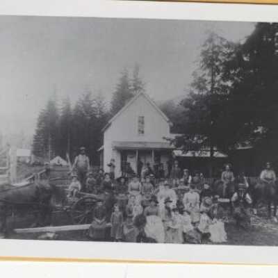 Welches Oregon with Family of Bill Welch 1886