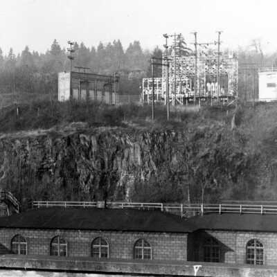 Crown-Zellerbach mill construction, West Linn, 1945.: Copyright: Clackamas County Historical Society; Origsize: 3x5; Origformat: Print-Photographic