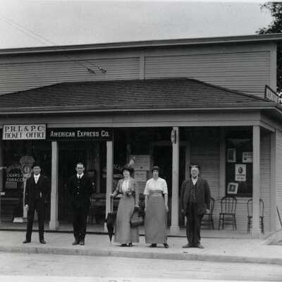 Milwaukie Street Car Station