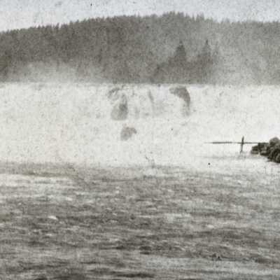 Willamette Falls 1885 - Native American Fish Platform 2