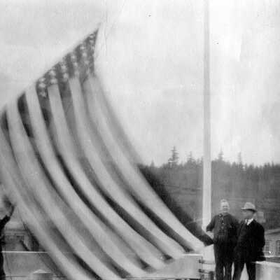 Oregon City Woolen Mill construction, 1917: Copyright: Clackamas County Historical Society; Origsize: 3x5; Origformat: Print-Photographic