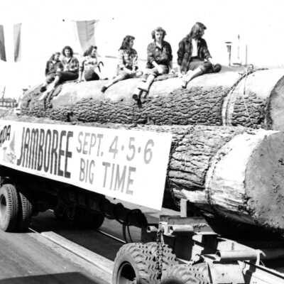 Territorial Days, Parade 1976: Copyright: Clackamas County Historical Society; Origsize: 4x6; Origformat: Print-Photographic