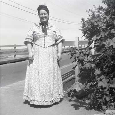 Oregon City Territorial Days - Mrs. Ben (Gladis) Igo in Pioneer Dress