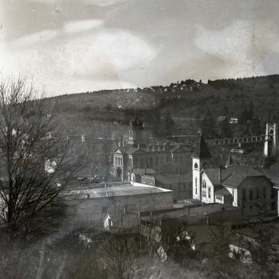 Oregon City 1920 - From Bluff at 9th and Main