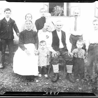 Negative Family Photo for Barbara Parelinae - November 1929