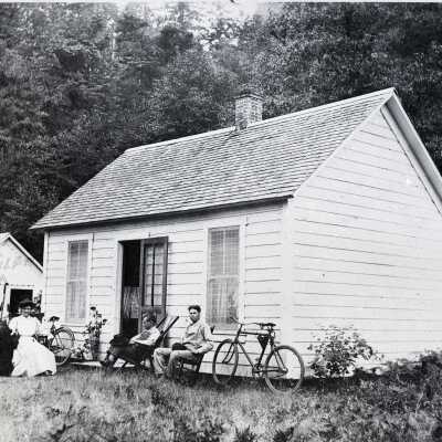 Carver 1908 - Arthur & Rose Smith House - Back of Clear Creek Creamery