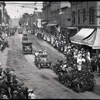 Oregon City 1915 - 4th of July Parade - 6th and Main