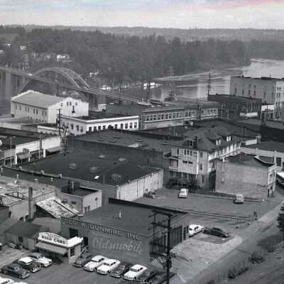 Oregon City (view from the Promenade at 5th St.)