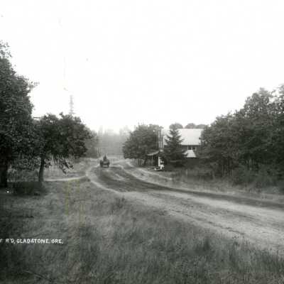 Oatfield Road and Clarendon Street, Gladstone