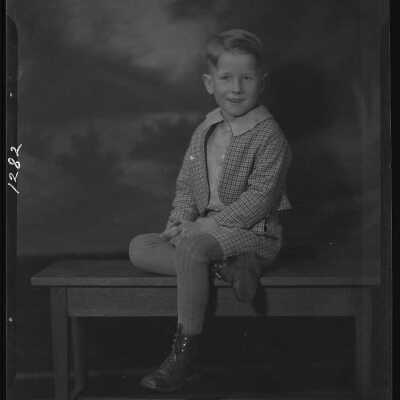 Photograph of a child for Henry Kruhl - Negative # 1282 - Dated December 1929