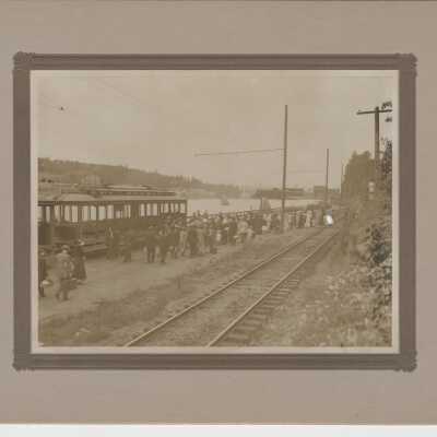 Canemah Park 1915 - Trolley Stop to Stairs