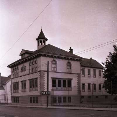 McLoughlin Institute - 10th and Main, Oregon City
