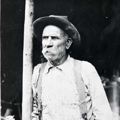 Ellis Hughes, the Man Who Found the Willamette Meteorite 1937