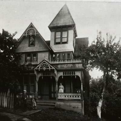 Oregon City 1902 - Edward McLinn Howell Residence