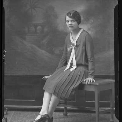 Photograph of a woman for Anna Garner - December 1929 - Negative