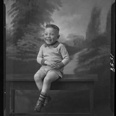 Photograph of a male child for Darrold Schoenborn - March 1930 - Negative