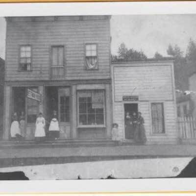 Hettman's Hotel - 1887 - Oregon City, Oregon