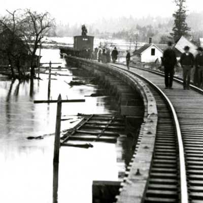 1890 Flood - Railroad Trestle - Oregon City