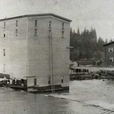 1890 Flood - Oregon City Imperial Flour Mill and Woolen Mill