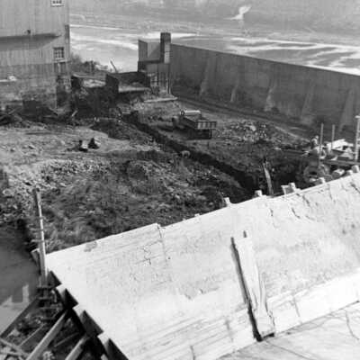 Crown-Zellerbach mill construction, West Linn, 1945.: Copyright: Clackamas County Historical Society; Origsize: 3x5; Origformat: Print-Photographic