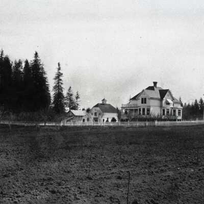 Jennings Lodge 1900 - Meldrum Station - George Britian Farm