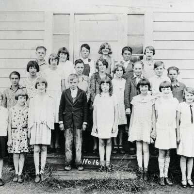 Carver School Students 1930 - 5th - 8th Grades - Carver, Oregon