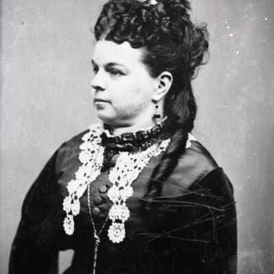 Annie White Rhoades