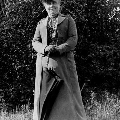 Mrs. E.G. Caufield. (C): Copyright: None; Origsize: 4" x 6"; Origformat: Print-Photographic