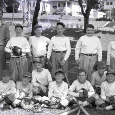 Barclay School Students - Baseball Team