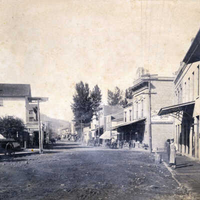 Oriental Hotel, 6th and Main Streets, Oregon City, 1885.