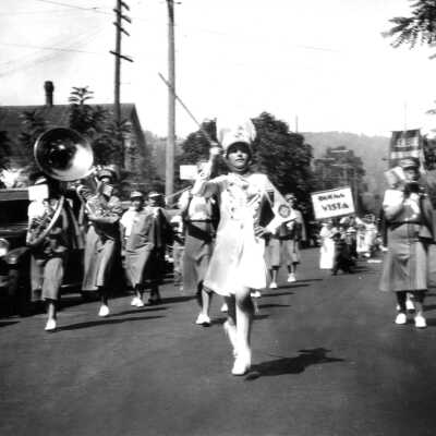 Territorial Days Parade - Oregon City - All Women's Band