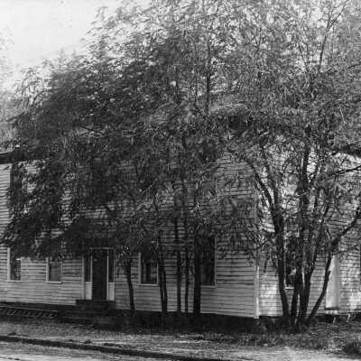 McLoughlin House, 1908 or 1909 on Main St.