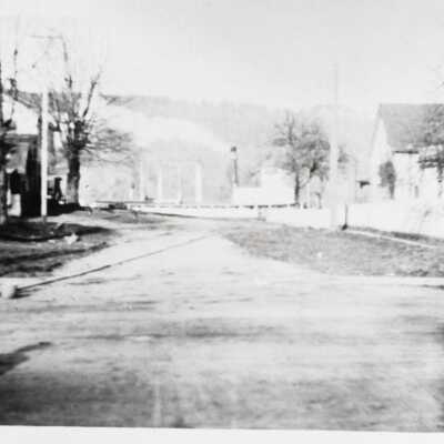 Canemah - Street Scene