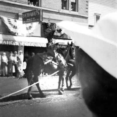 Territorial Days, Native American: Copyright: Clackamas County Historical Society; Origsize: 1x2; Origformat: Print-Photographic