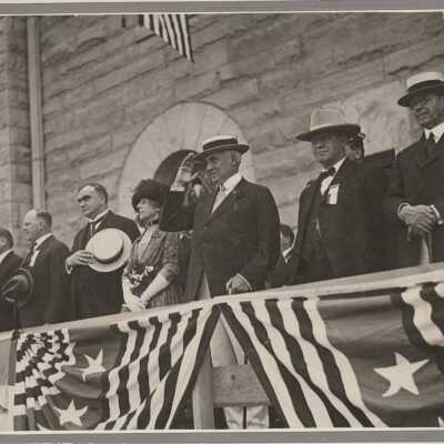 President Calvin Coolidge at Vista House Dedication on the Columbia Gorge 1922