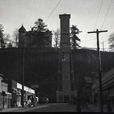 Oregon City Elevator from 7th and Main Streets, 1921