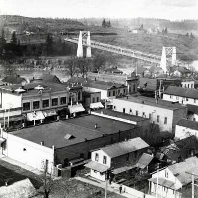 Oregon City from the Bluff, 5th to 7th Streets., 1900-1910: Copyright: None; Origsize: 8" x 10"; Origformat: Print-Photographic