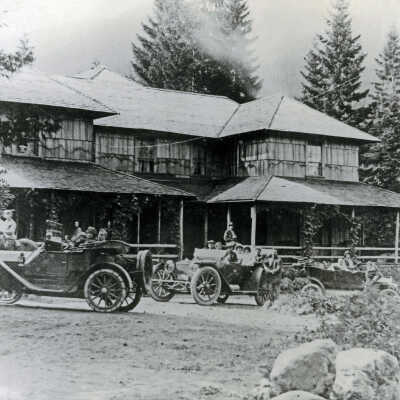 Rhododendron Inn 1915 - Mt. Hood