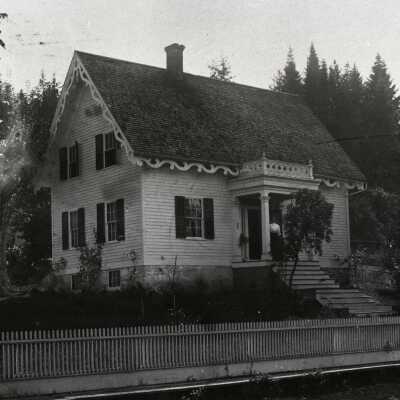 Front of Panter-Cochran House (Front)