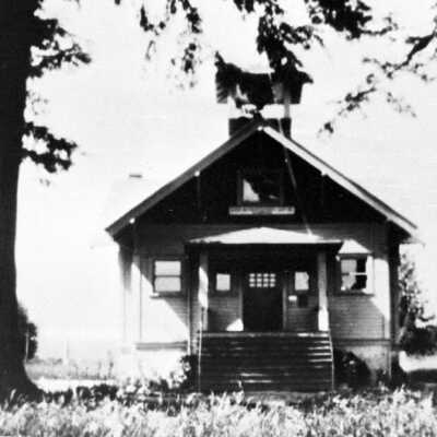 Second Happy Valley School, built in 1934.: Copyright: Clackamas County Historical Society; Origformat: Other