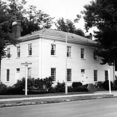 McLoughlin House on Center Street, Oregon City.