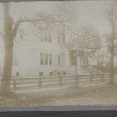 Milwaukie School Building