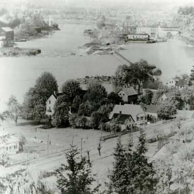 Canemah and the Boat Basin. 1894.: Copyright: None; Origsize: 8" x 10"; Origformat: Print-Photographic