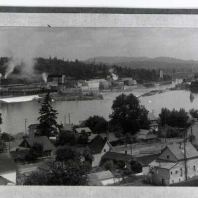 Canemah, Oregon City and the Willamette River from Canemah Bluff.