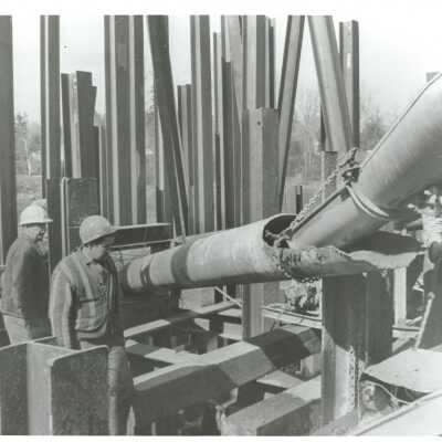 Construction of I205, Abernethy Bridge, Pouring Concrete