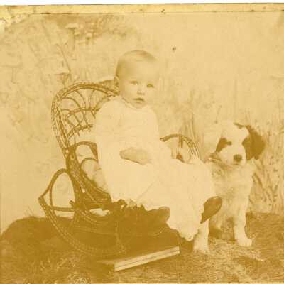 Elaine Steel and dog