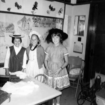 Cheryl Rowan, Patricia McCollam, Kim Wiles