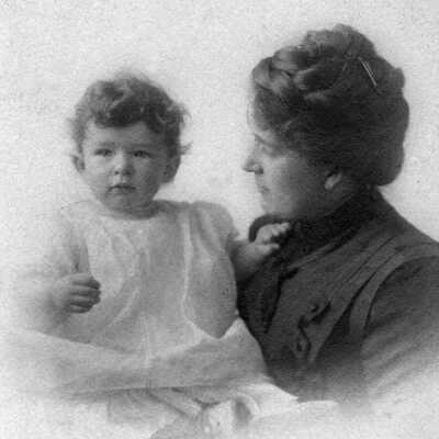 Janet and Grace McDonald.
