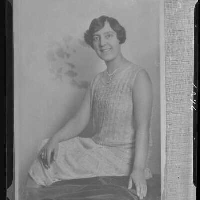Photograph of a woman for Annie I Hindle - Negative - Dated December 1929