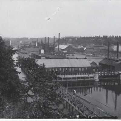 West Linn Mills from upper end of locks